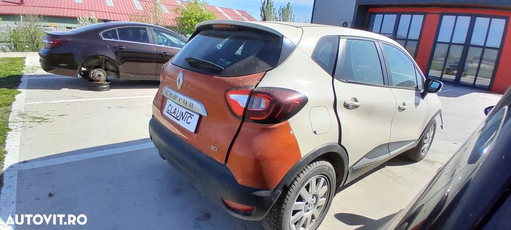 Dezmembram Renault Captur 1.5 dCi K9K 608 - 5