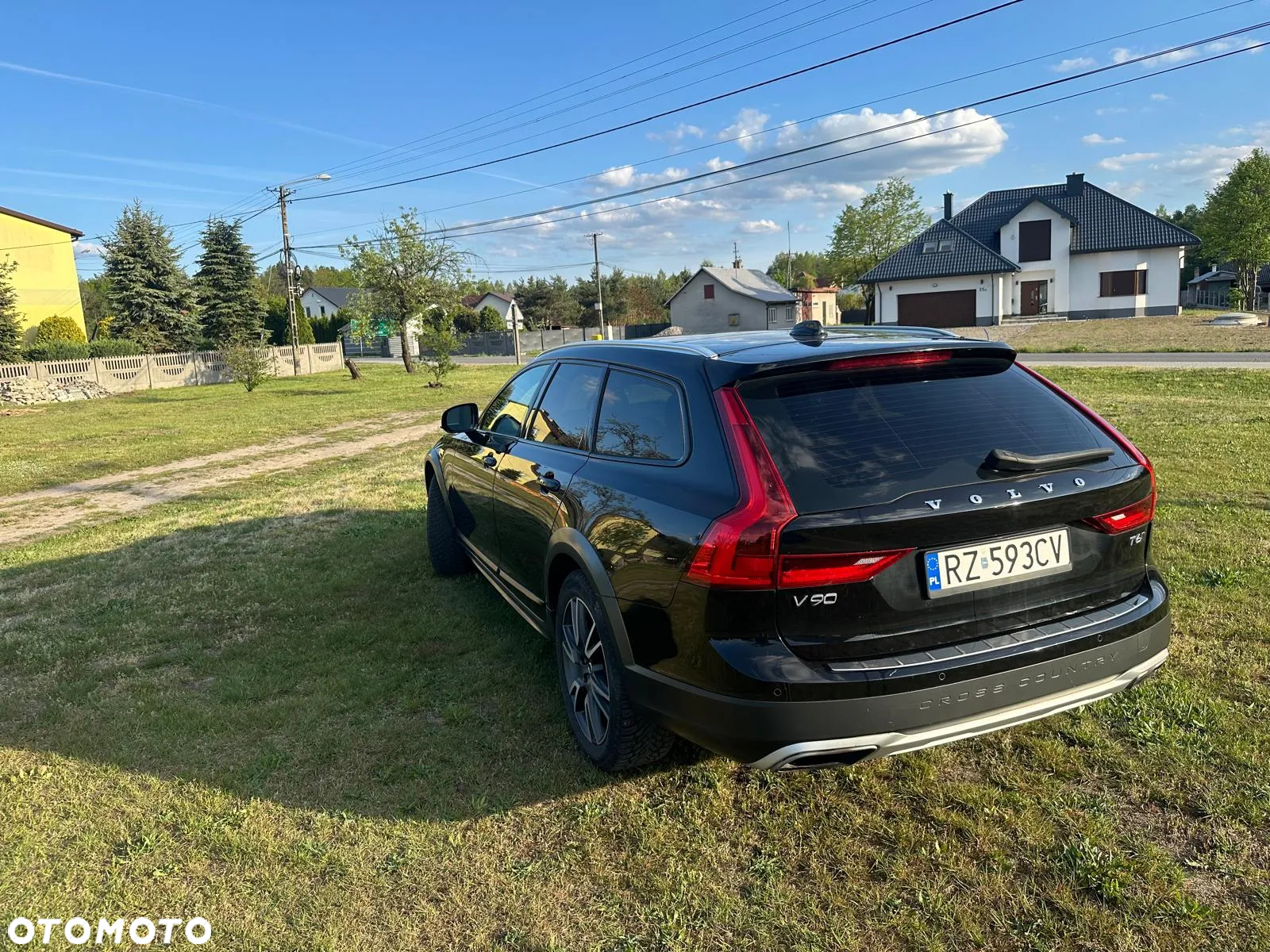 Volvo V90 Cross Country T6 AWD Pro - 4