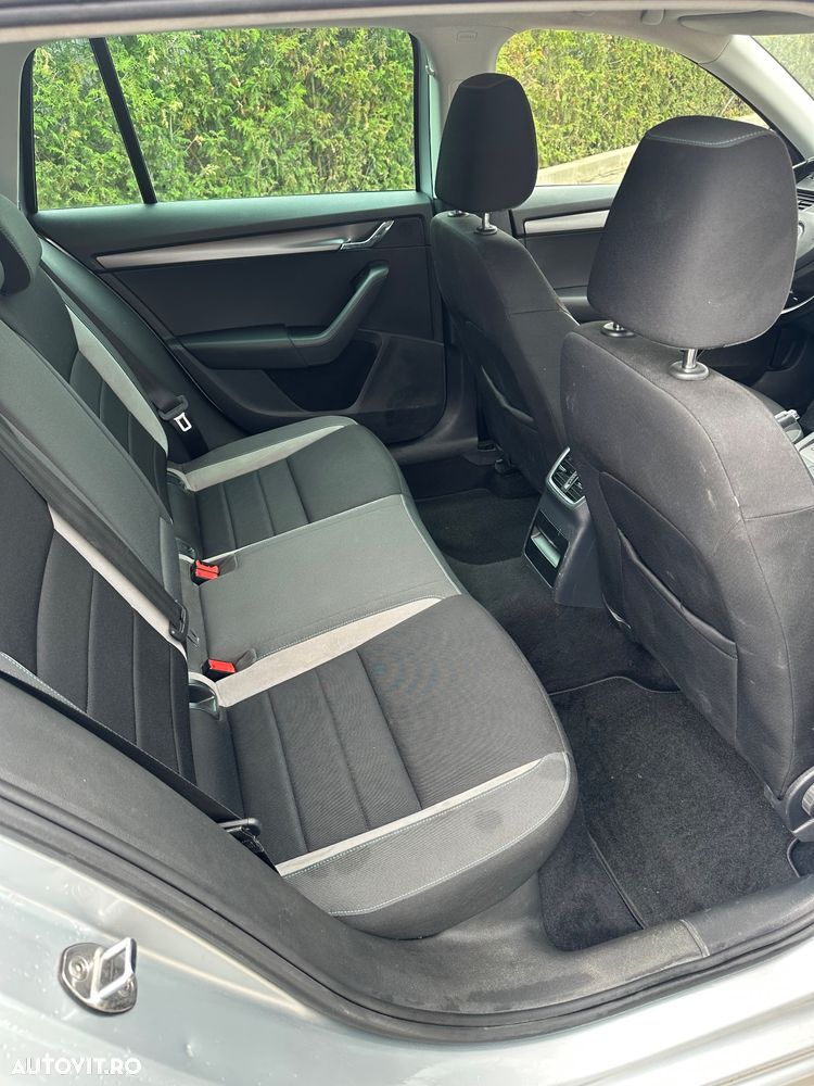 Skoda Octavia 2.0 TDI (Green tec) DSG Joy - 15