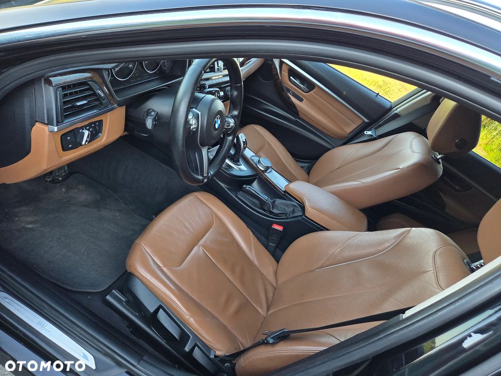 BMW Seria 3 330d xDrive Sport-Aut Sport Line - 18