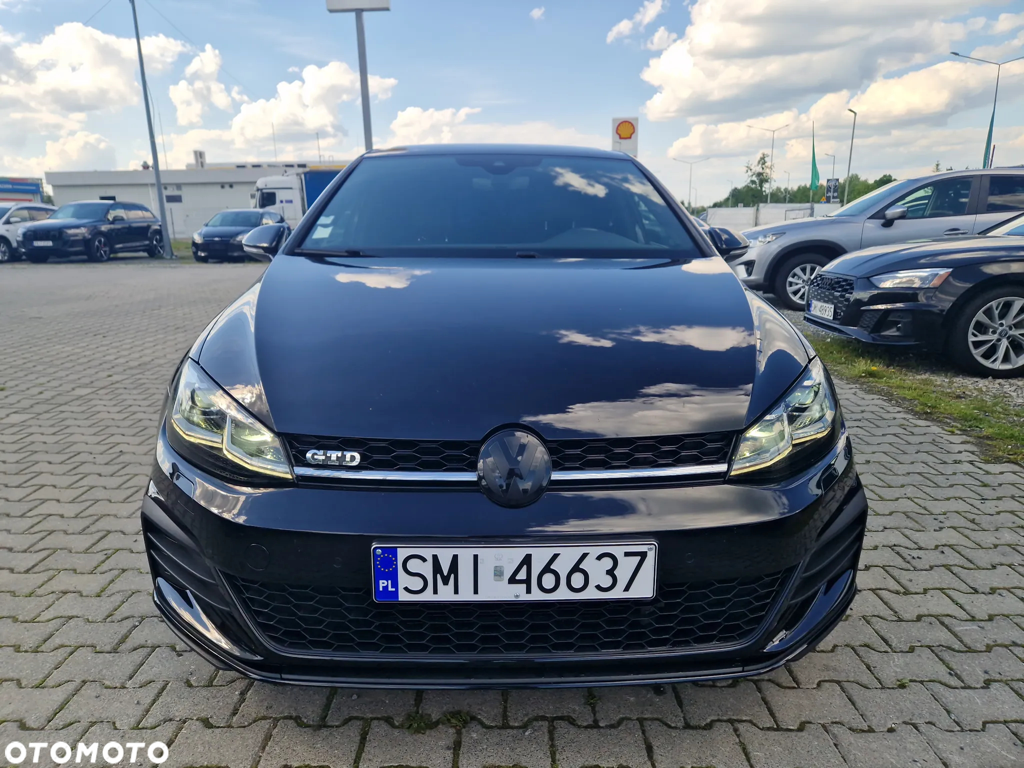 Volkswagen Golf - 6