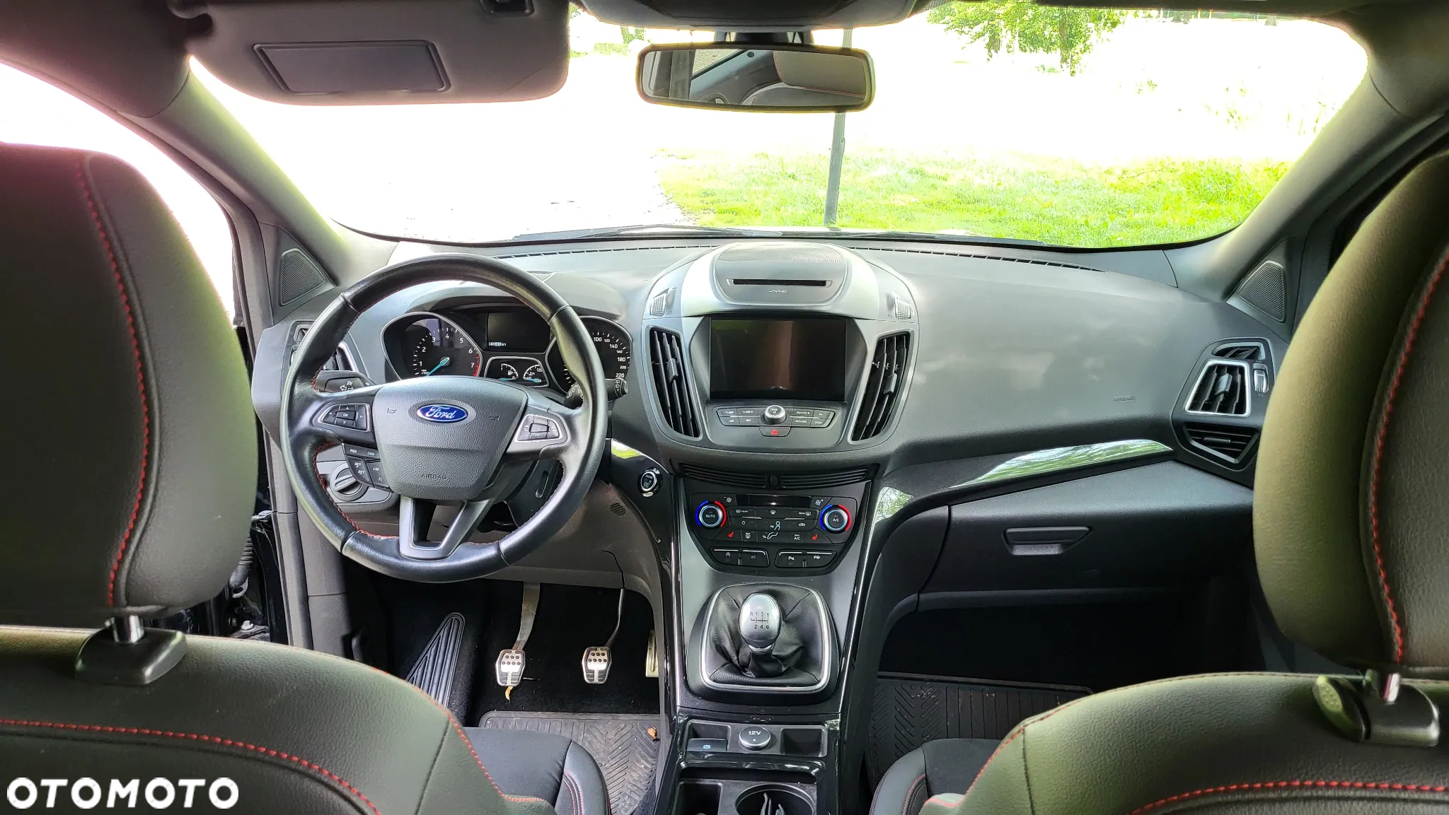 Ford Kuga 1.5 EcoBoost 2x4 ST-Line - 25