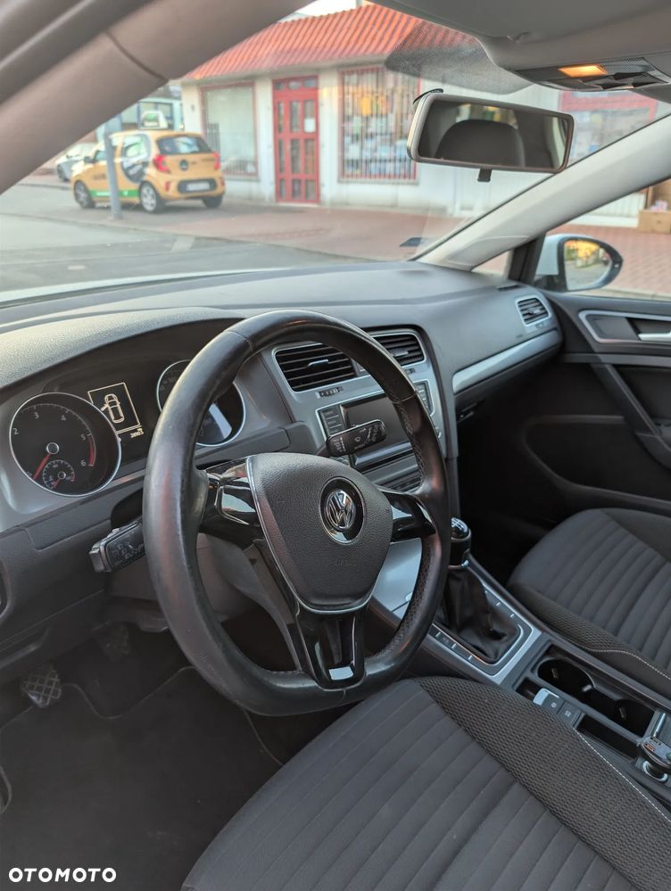 Volkswagen Golf 1.6 TDI Comfortline - 9