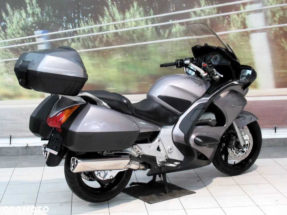 Honda ST - 7