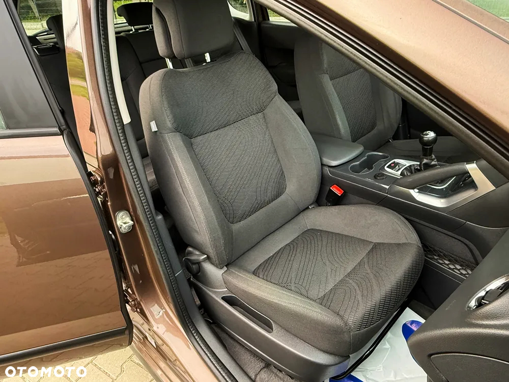 Peugeot 3008 1.6 Trendy - 28