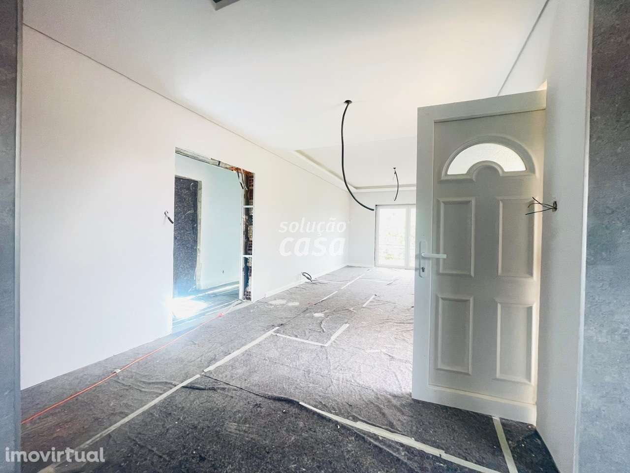 Moradia Isolada T4 TOTALMENTE REMODELADA, com 2860m2 de Terreno! - Grande imagem: 4/20