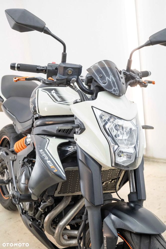 Kawasaki ER - 12