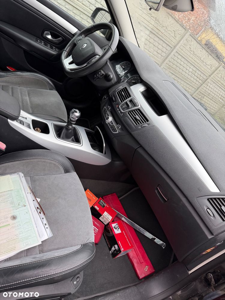 Renault Laguna 2.0 16V Turbo GT - 17