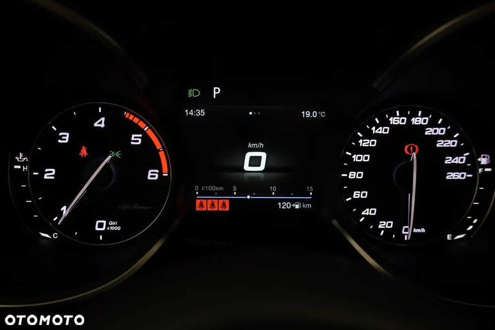 Alfa Romeo Stelvio 2.2 JTDM Q4 - 11
