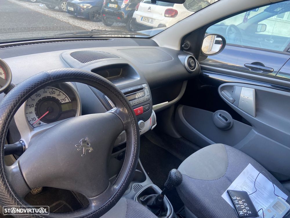Peugeot 107 1.0 Urban - 7