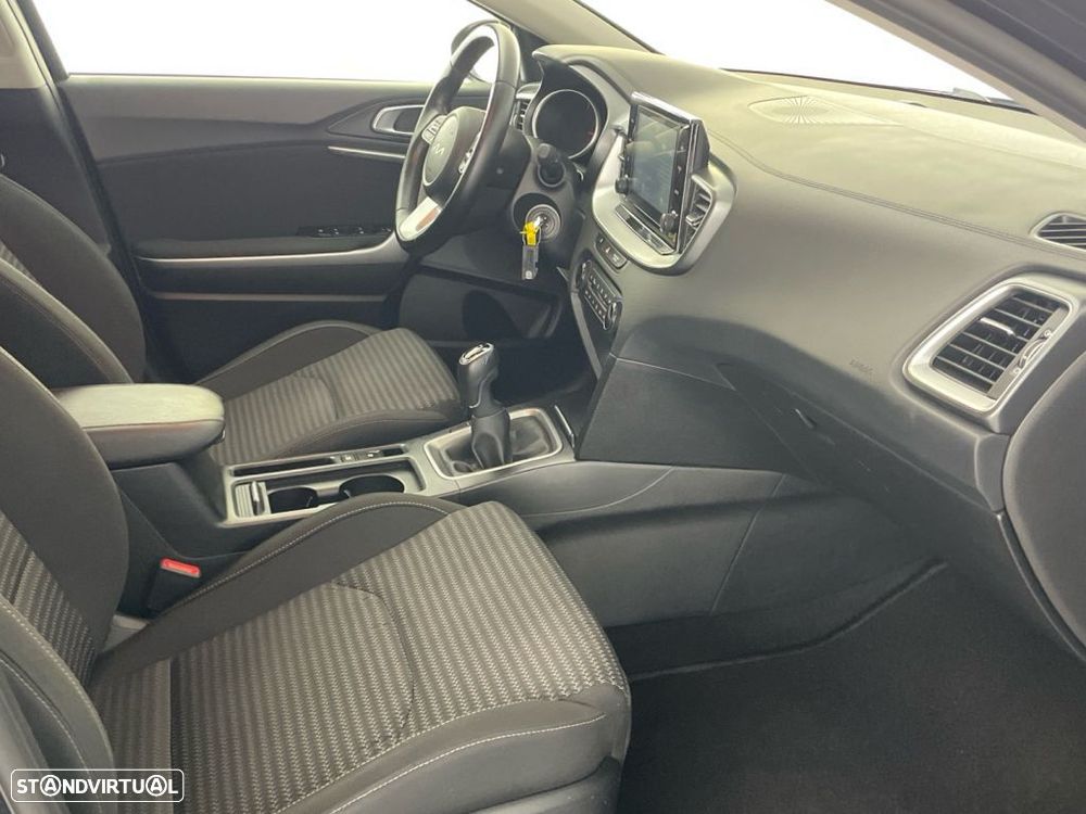 Kia XCeed 1.0 T-GDI Tech - 21