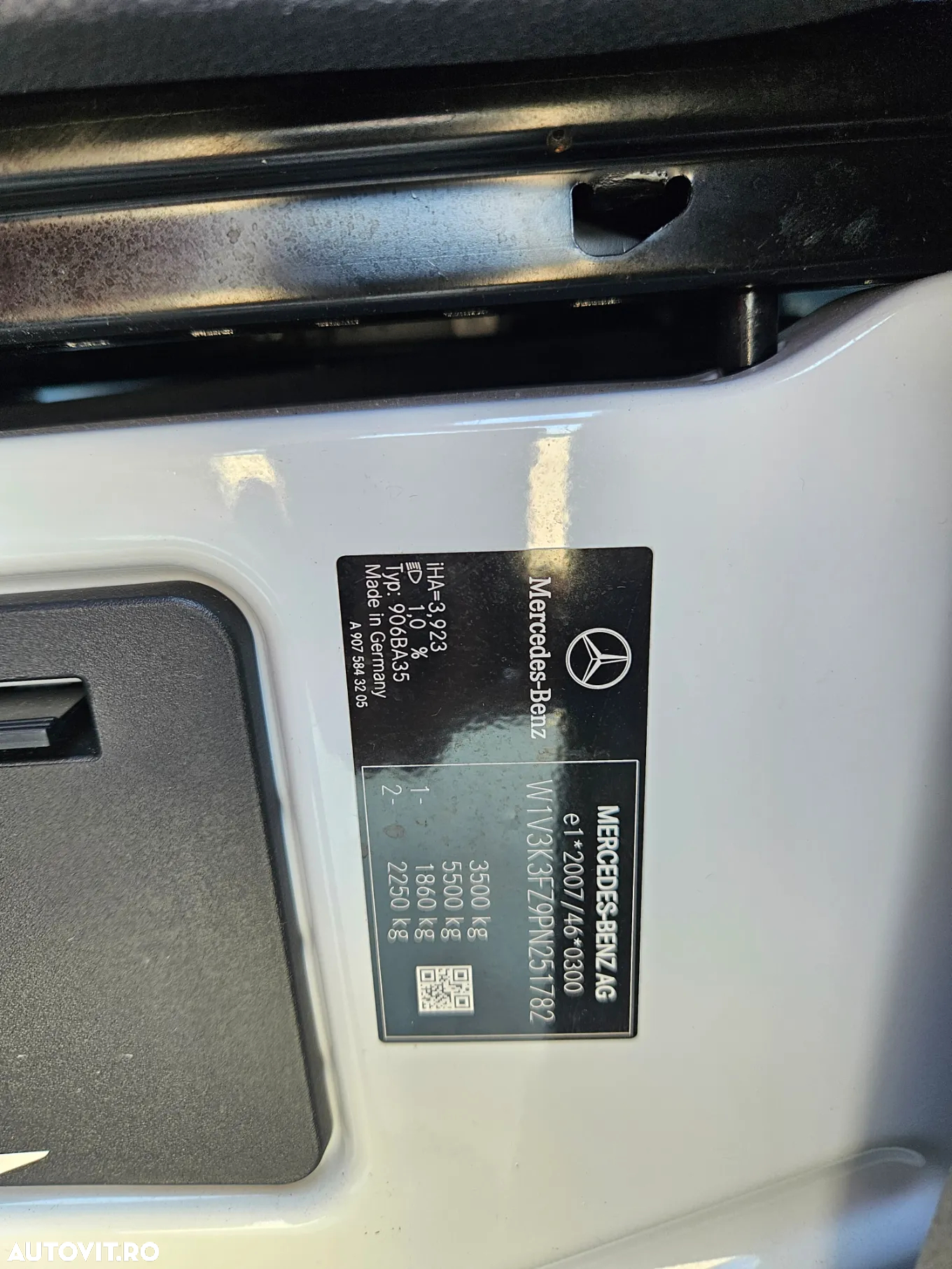 Mercedes-Benz SPRINTER - 10
