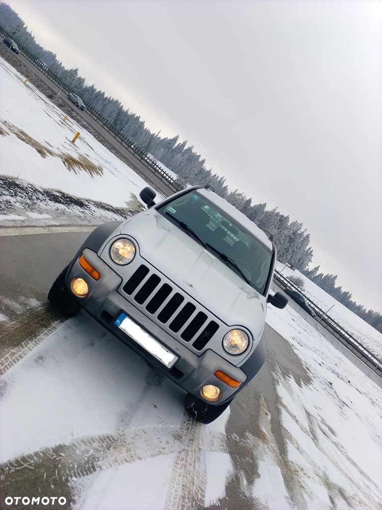 Jeep Cherokee - 1