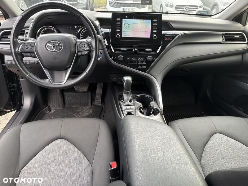 Toyota Camry 2.5 Hybrid Comfort CVT - 22
