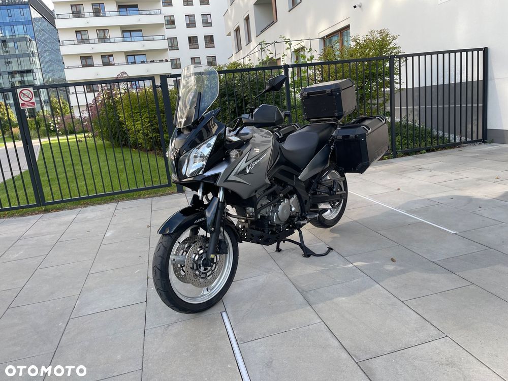 Suzuki V-STROM - 1