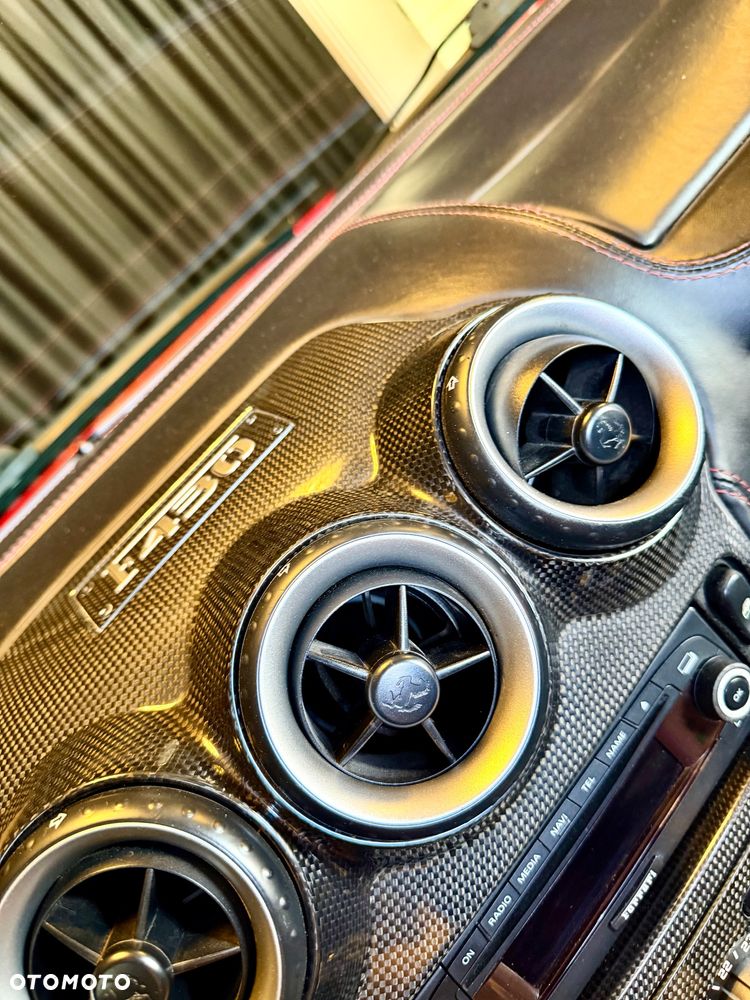 Ferrari F430 - 12