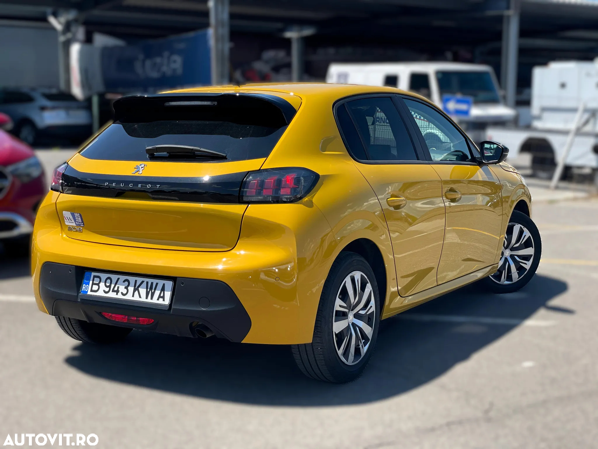 Peugeot 208 1.2 L PureTech STT EAT8 Active Pack - 6