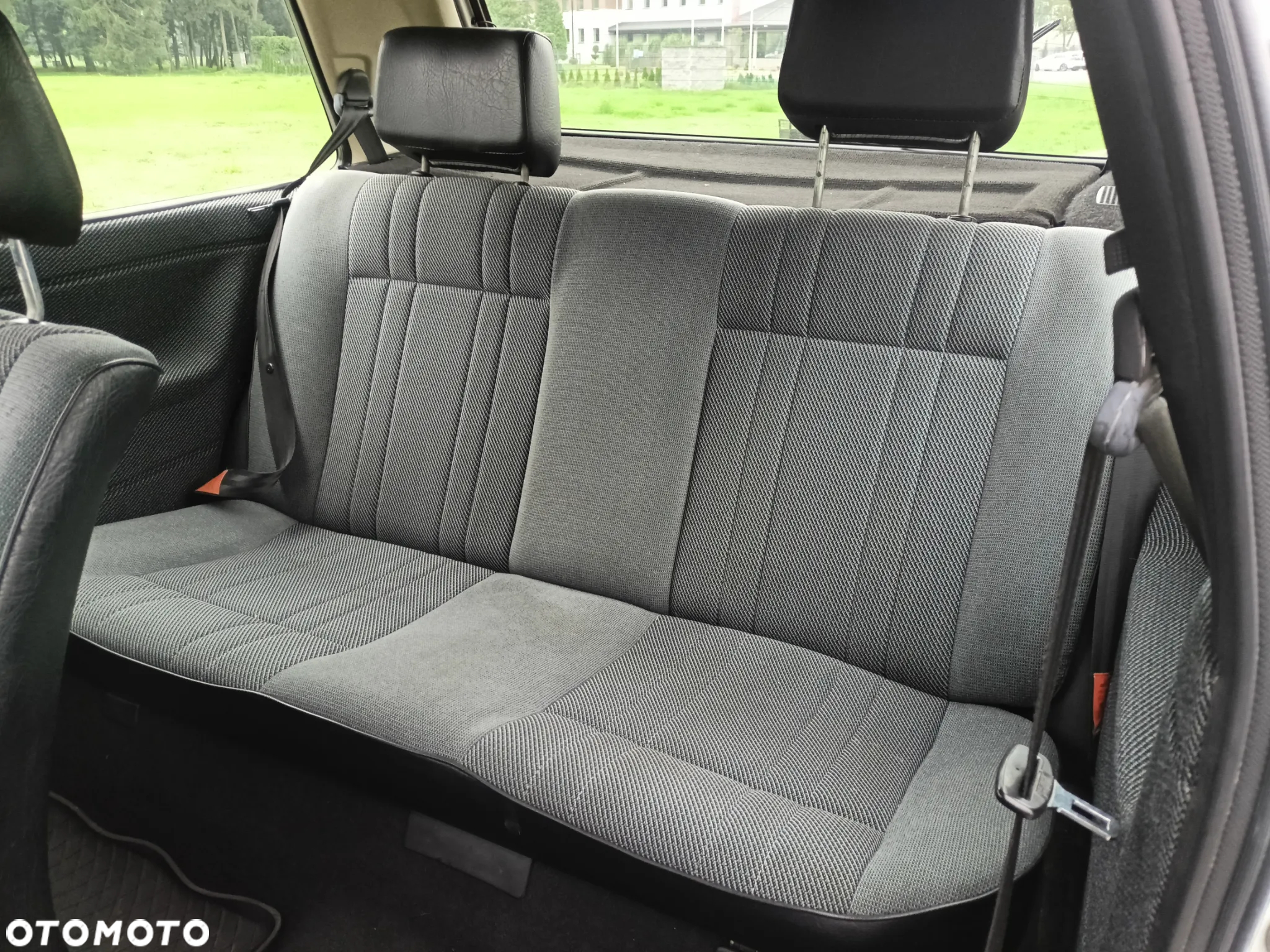 Volkswagen Golf 1.6 CL - 37