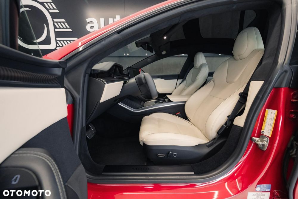 Tesla Model S Plaid - 14