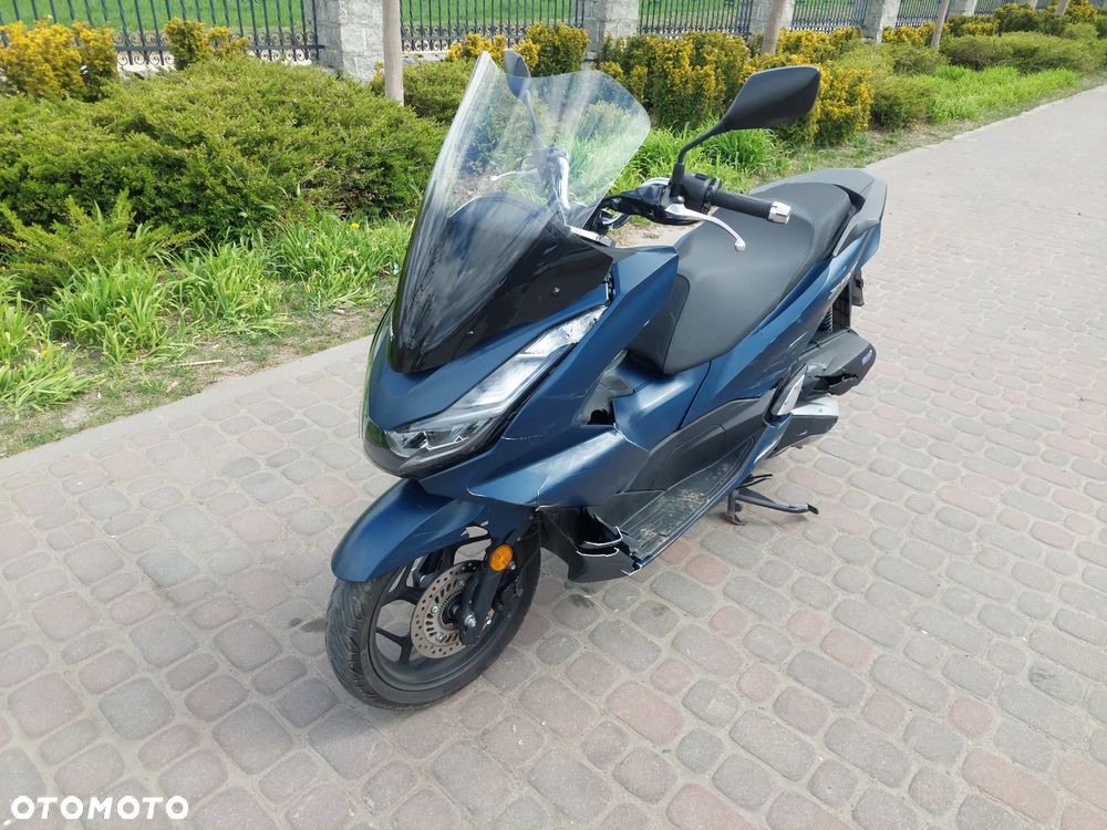 Honda PCX - 1