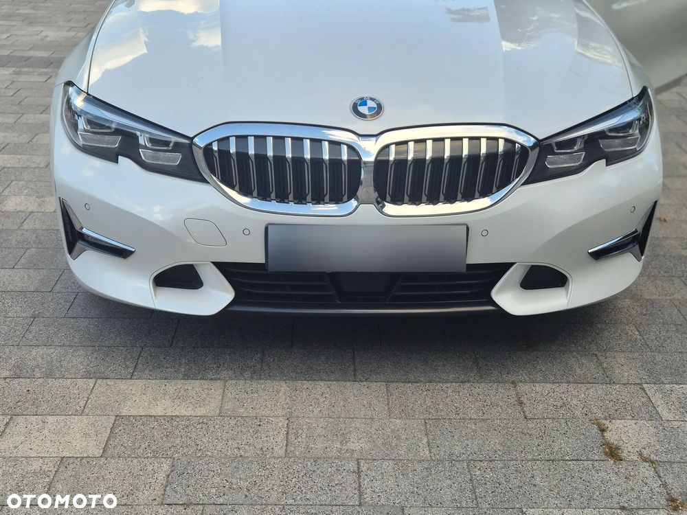 BMW Seria 3 320d MHEV Luxury Line - 21