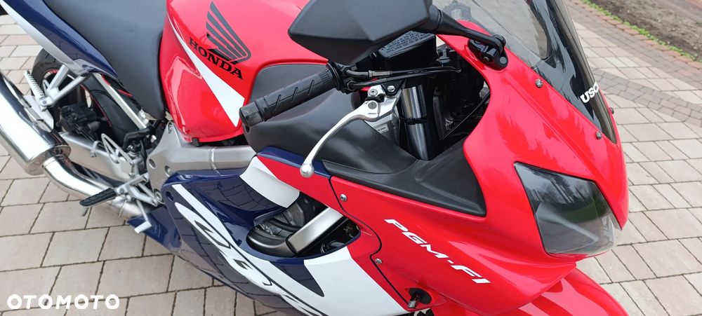 Honda CBR - 22