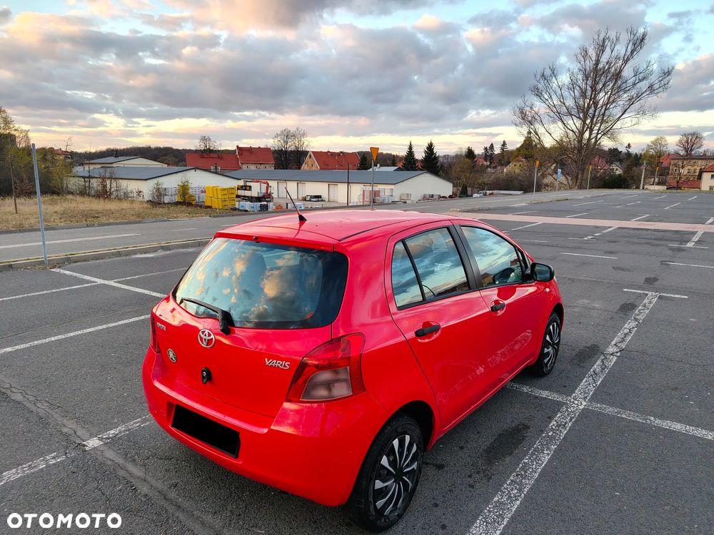 Toyota Yaris 1.0 Terra - 1