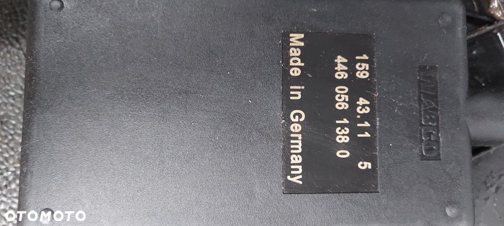 Pilot sterowania poduszek MAN TGX TGA 4460561380 - 2