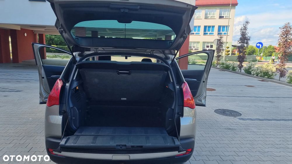 Peugeot 3008 1.6 HDi Active - 14