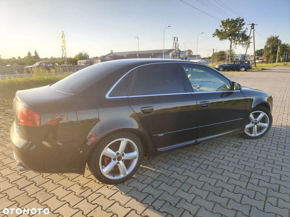 Audi A4 Avant 2.0 TDI Quattro - 17