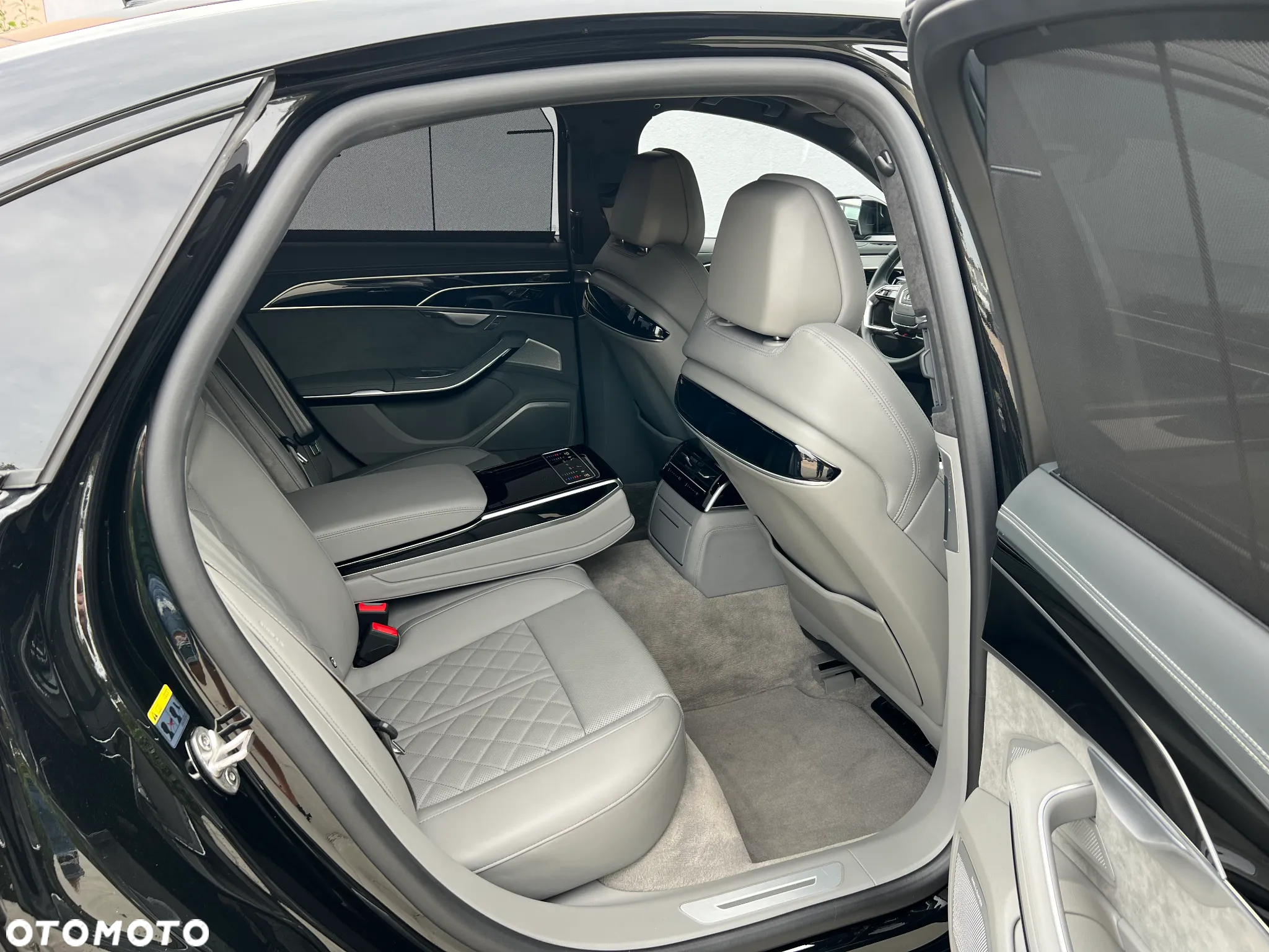 Audi S8 - 13