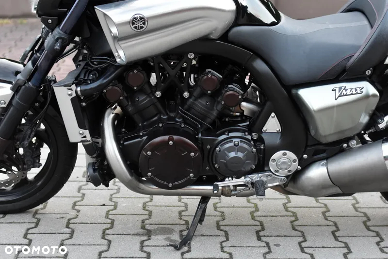 Yamaha V-MAX - 28