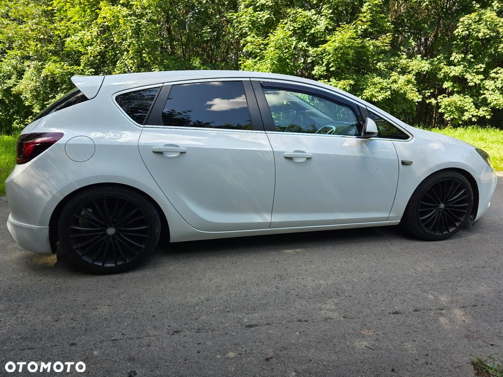 Opel Astra 1.4 T Sport EU6 - 16