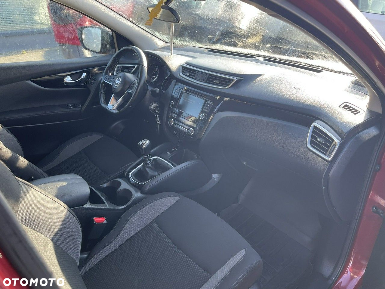 Nissan Qashqai 1.3 DIG-T AKARI - 9