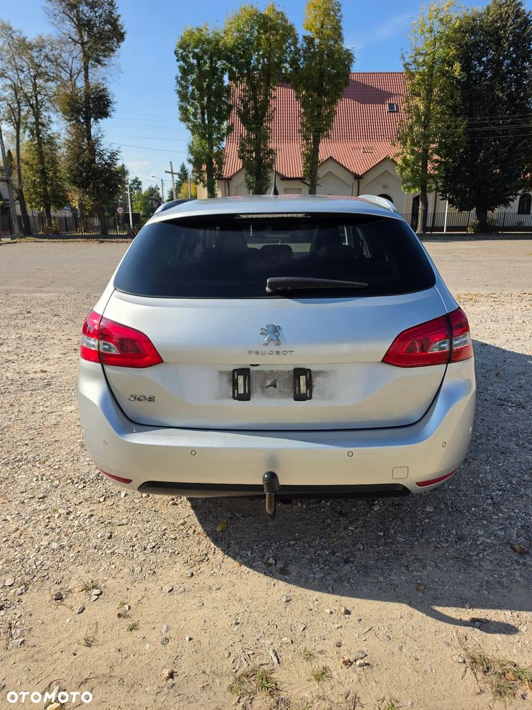 Peugeot 308 BlueHDi 120 EAT6 Stop & Start Allure - 8
