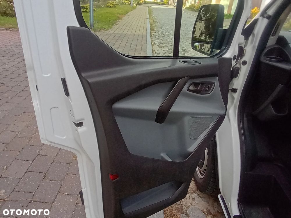 Ford Transit Custom - 27