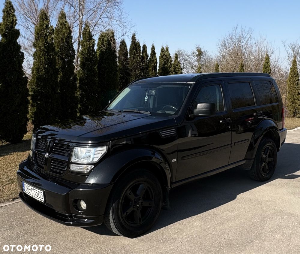 Dodge Nitro - 2