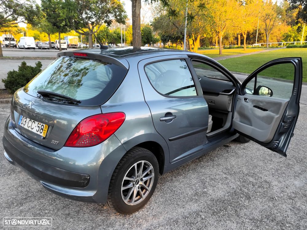 Peugeot 207 1.4 16V Trendy - 34