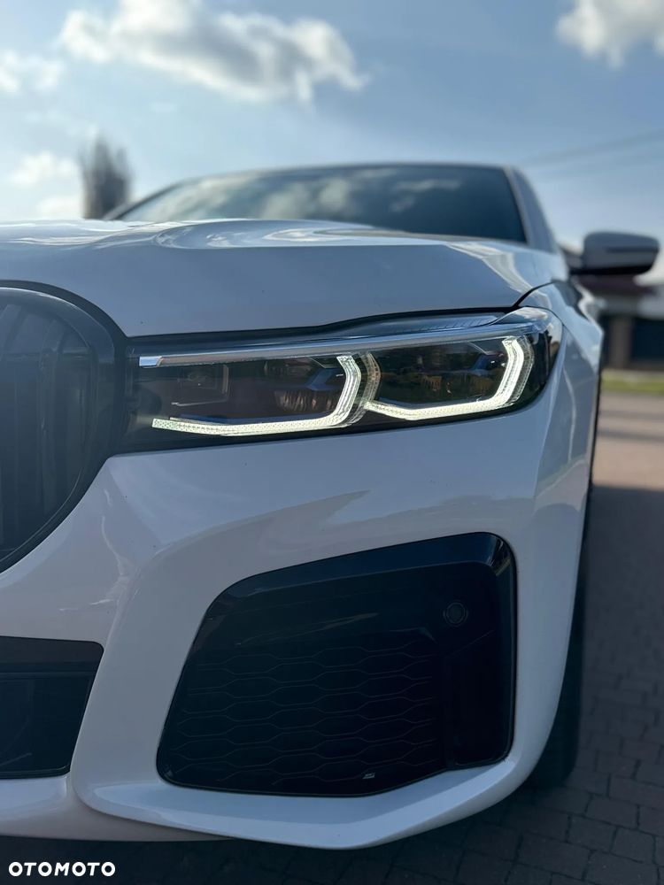 BMW Seria 7 750Li xDrive sport - 12