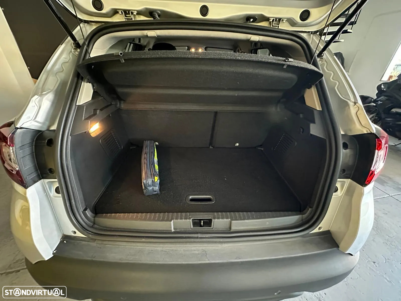 Renault Captur (ENERGY) TCe 90 LIMITED - 16