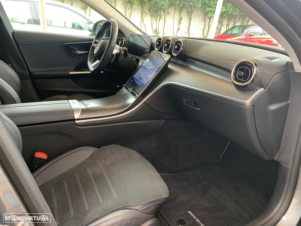Mercedes-Benz C 300 4Matic 9G-TRONIC AMG Line - 11