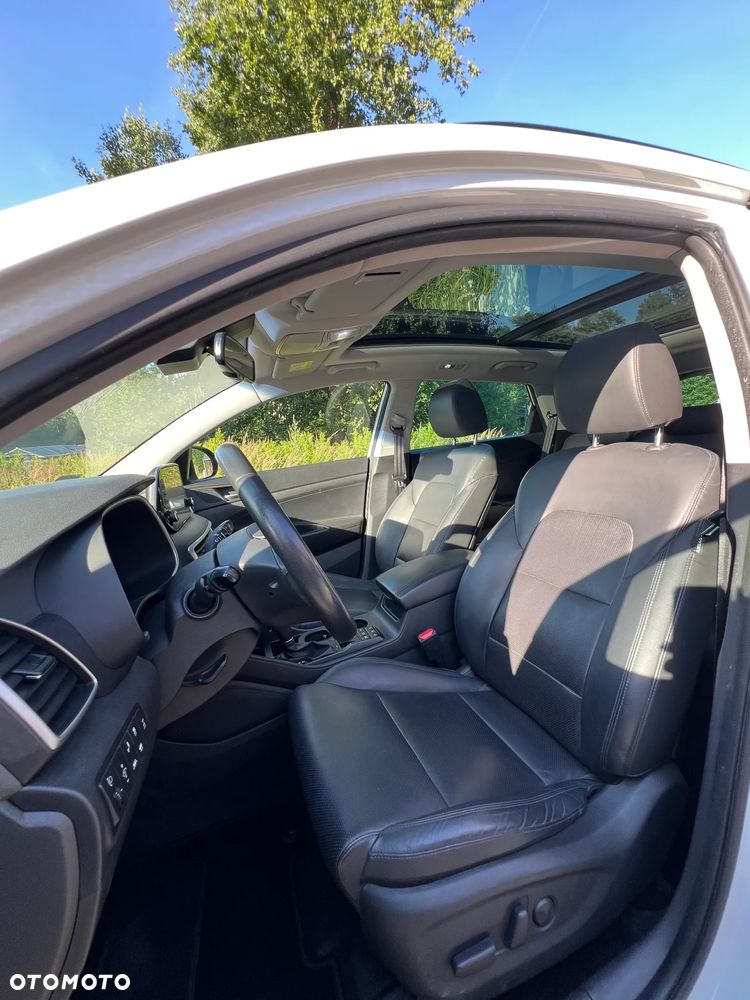 Hyundai Tucson 1.6 T-GDi Premium 4WD DCT - 9