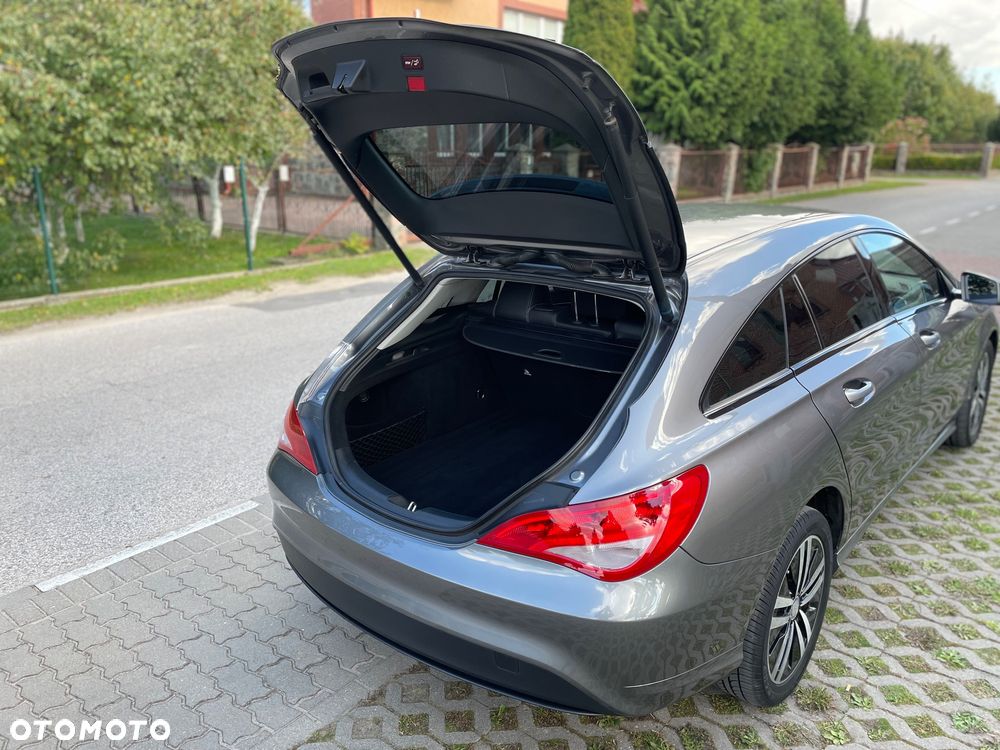 Mercedes-Benz CLA 180 d Shooting Brake - 14