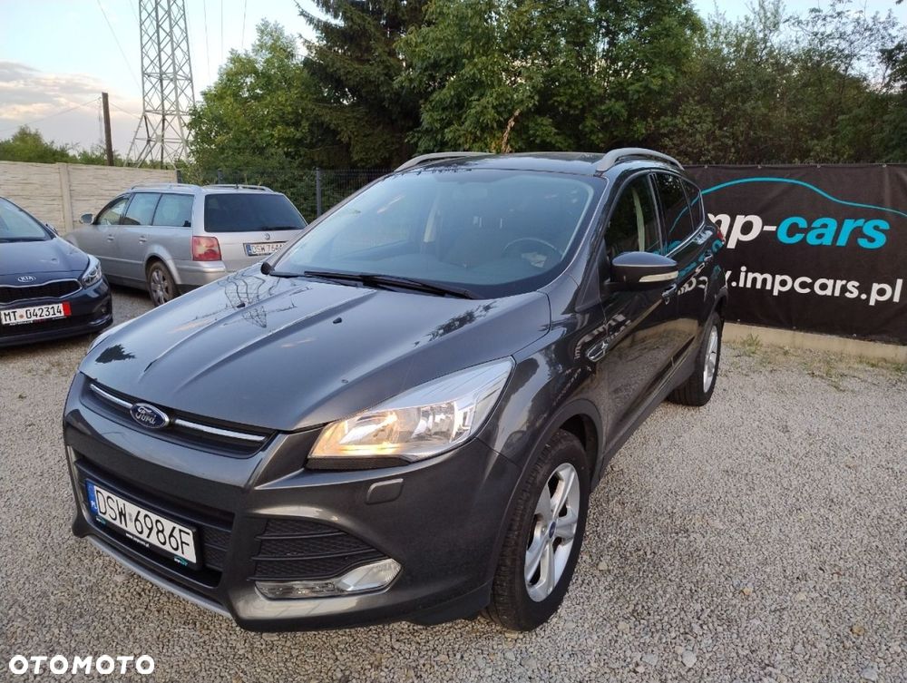 Ford Kuga - 1