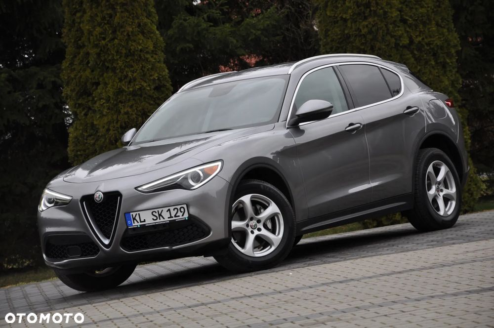 Alfa Romeo Stelvio 2.0 Turbo 16V AT8-Q4 Executive - 4