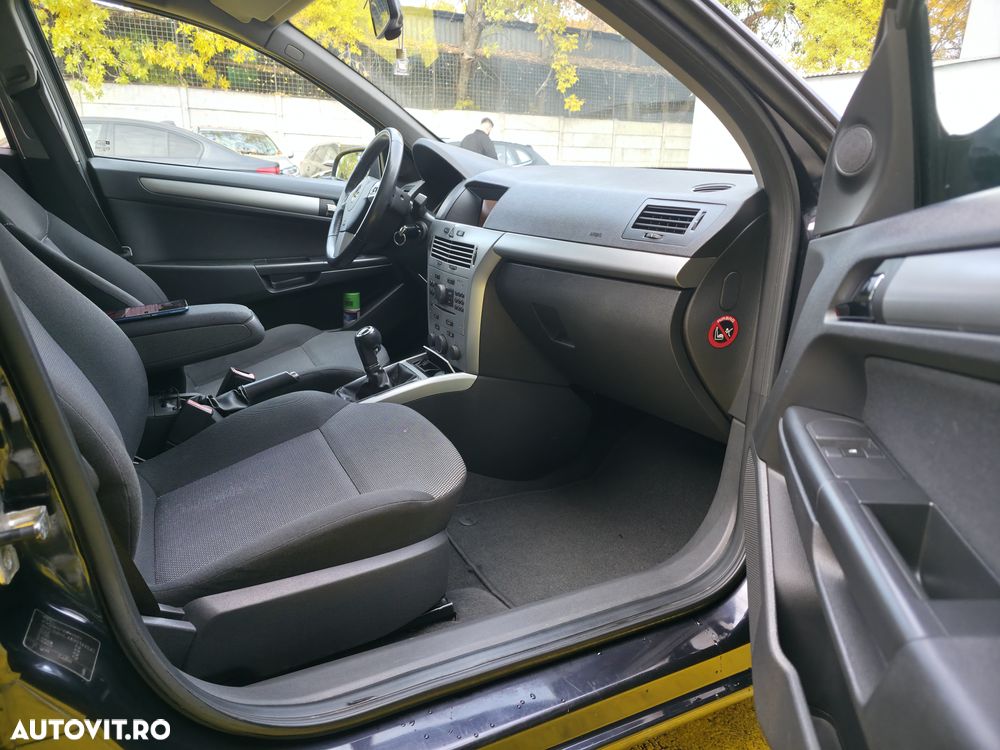 Opel Astra 1.4i 16V Club - 11