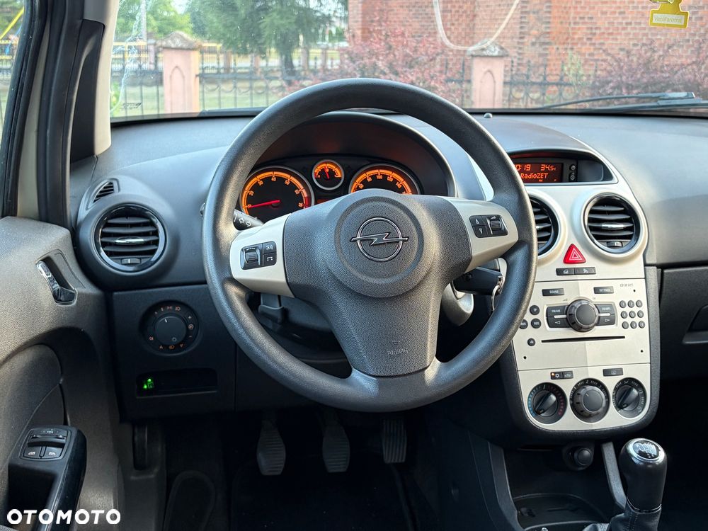 Opel Corsa 1.4 16V Edition - 17