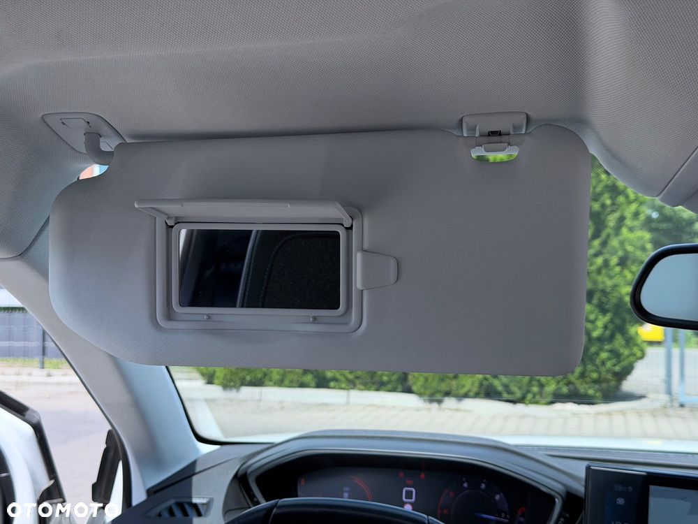Peugeot 3008 1.5 BlueHDi Allure S&S - 23