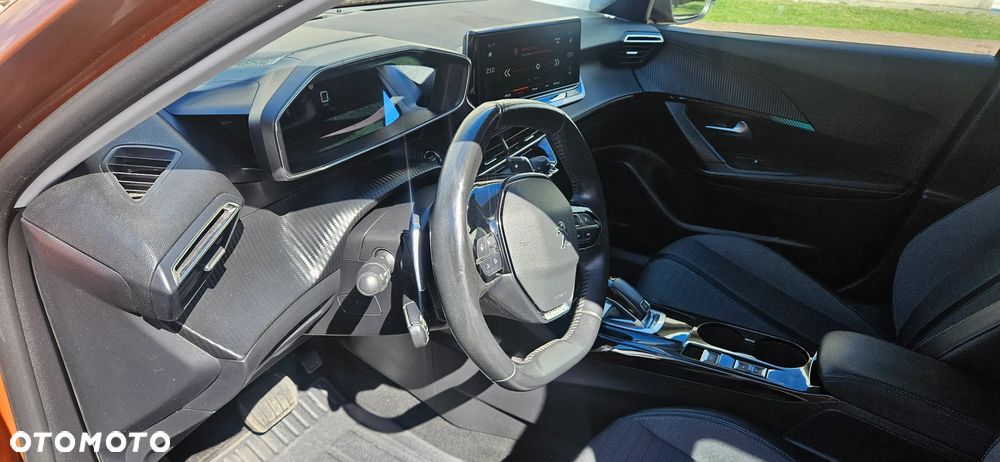 Peugeot 2008 1.5 BlueHDi Allure S&S EAT8 - 16