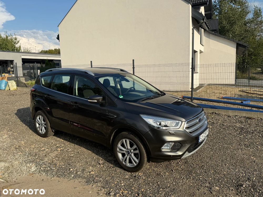 Ford Kuga 1.5 EcoBoost 2x4 Titanium - 19